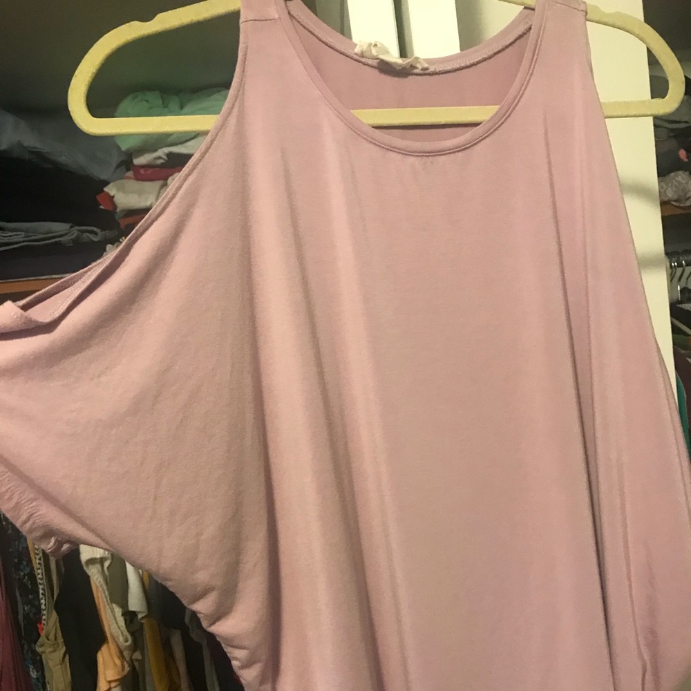 Open shoulder shirt